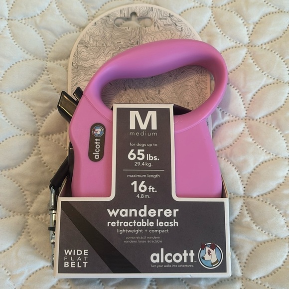 Alcott Wanderer Retractable Leash medium 65lbs. 16 feet - Picture 1 of 3